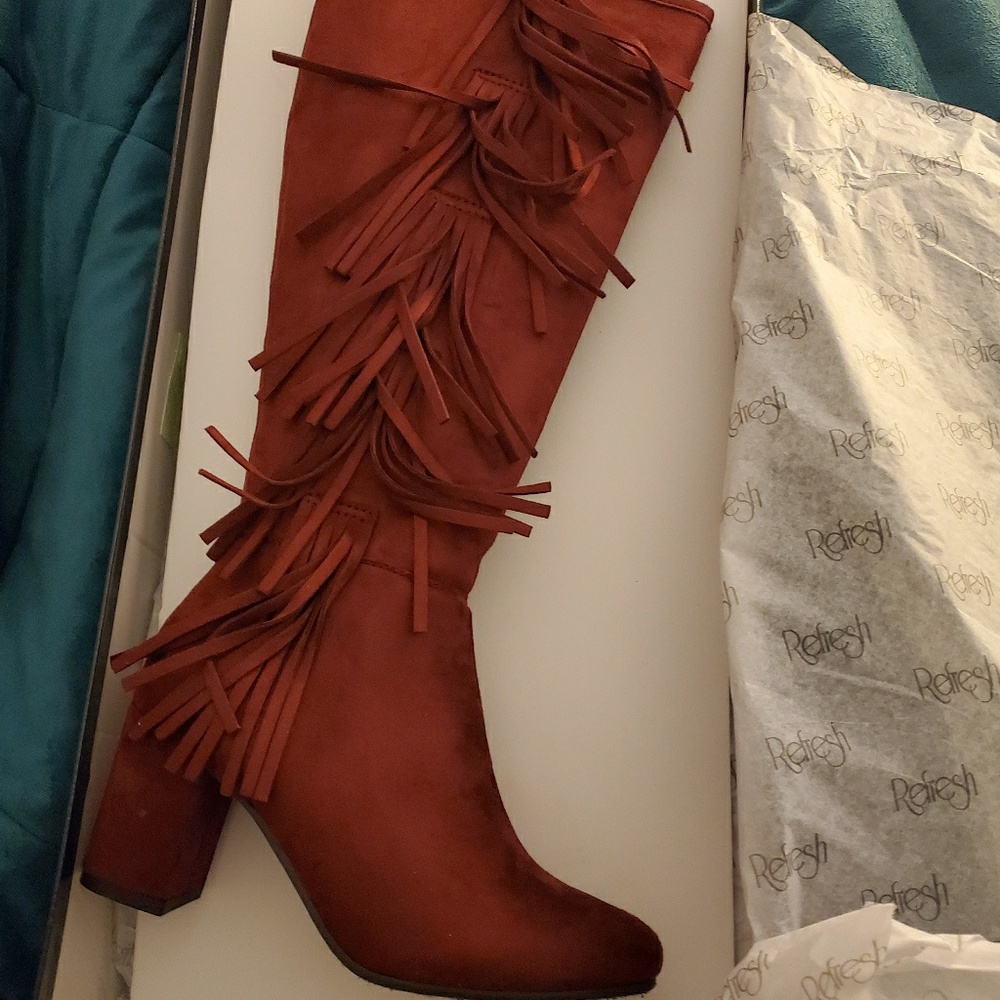 *Sz 6.5 left*Burgundy Fringe Knee High Suede Boots - Picture 4 of 4